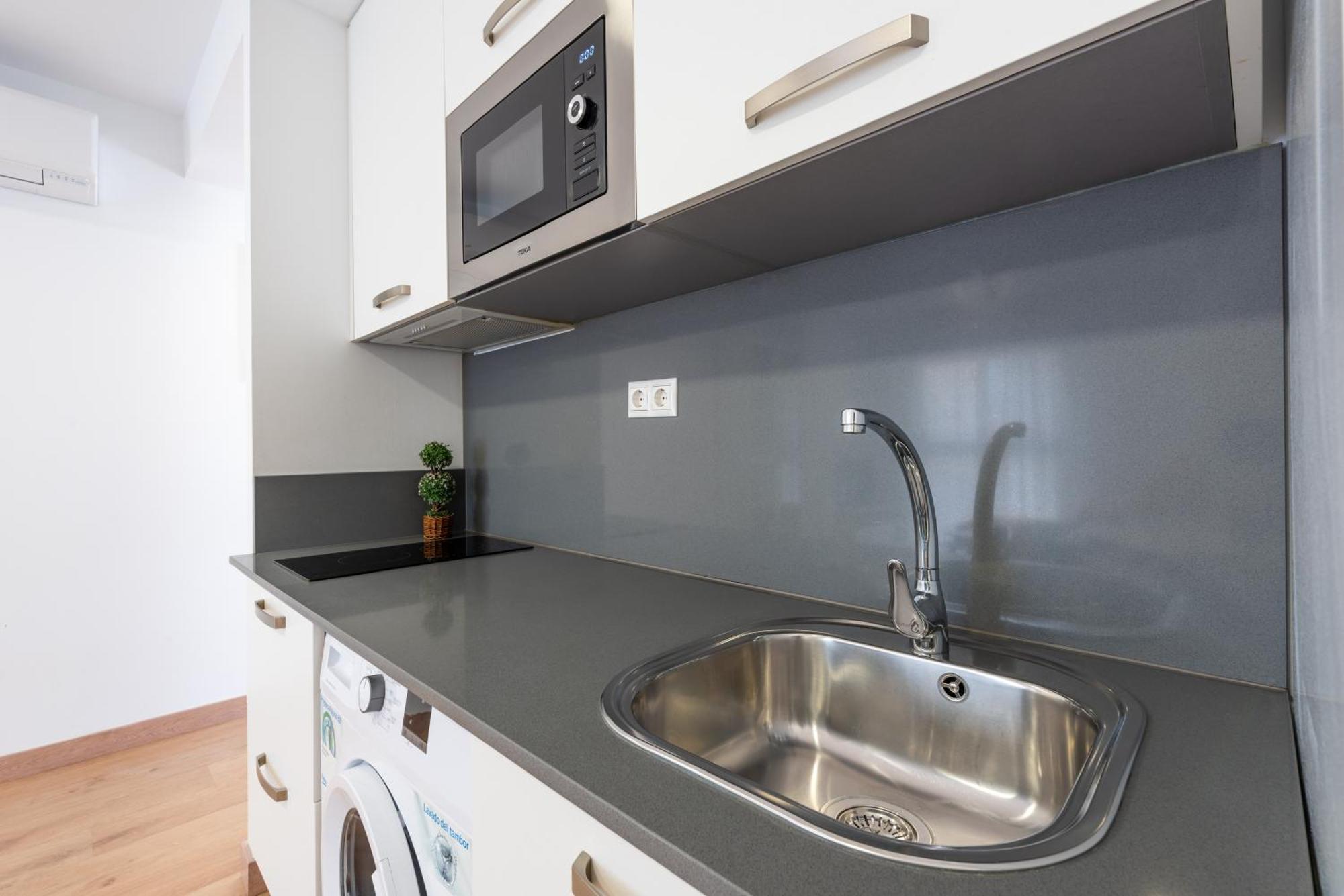 Wintowinrentals Cozy Near Center Appartamento